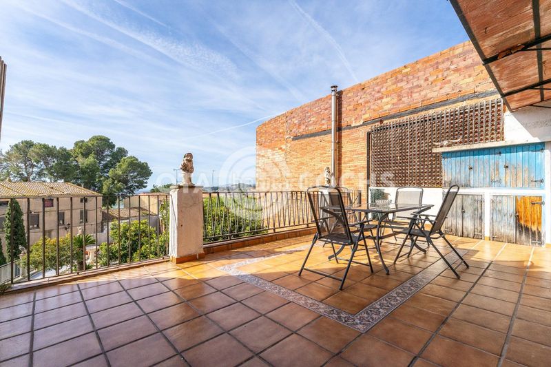 Foto 8d896e19-f145-426f-aea7-865eac03e952. Casa amb aparcament a Almoster