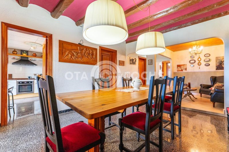 Foto 93a1b4d6-34c2-4452-bf23-faae4b7eca56. Casa amb aparcament a Almoster