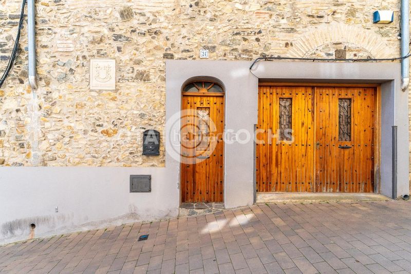 Foto ae2e2393-d1b0-45ce-af21-e461acab5772. Casa amb aparcament a Almoster