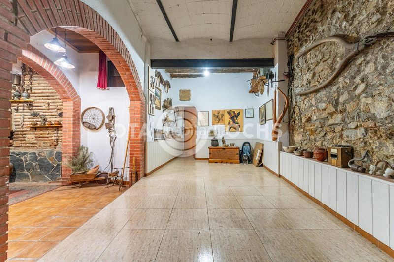 Foto c1d0d8cf-ef2a-40e6-bf62-e6f15c740fd3. Casa amb aparcament a Almoster