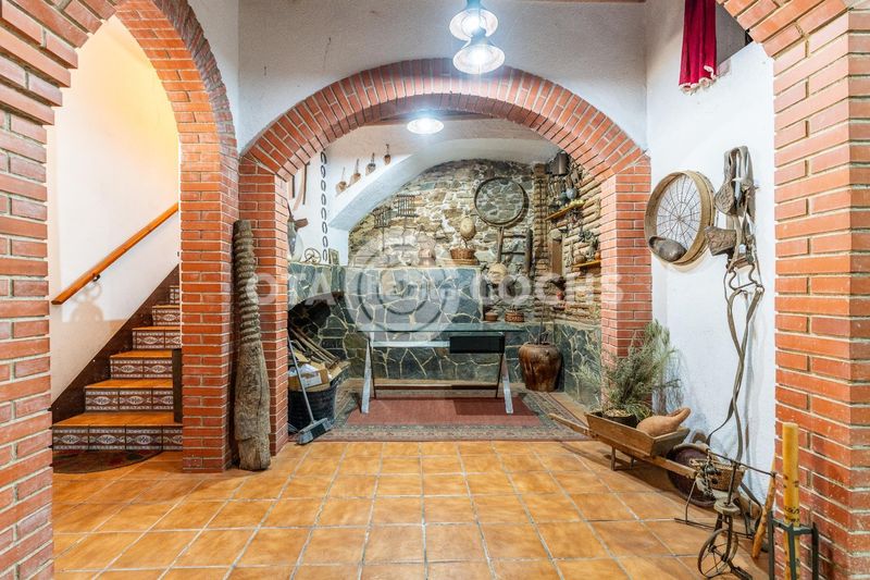 Foto dad40cef-386b-4d9d-a613-b66515b12e4f. Casa amb aparcament a Almoster