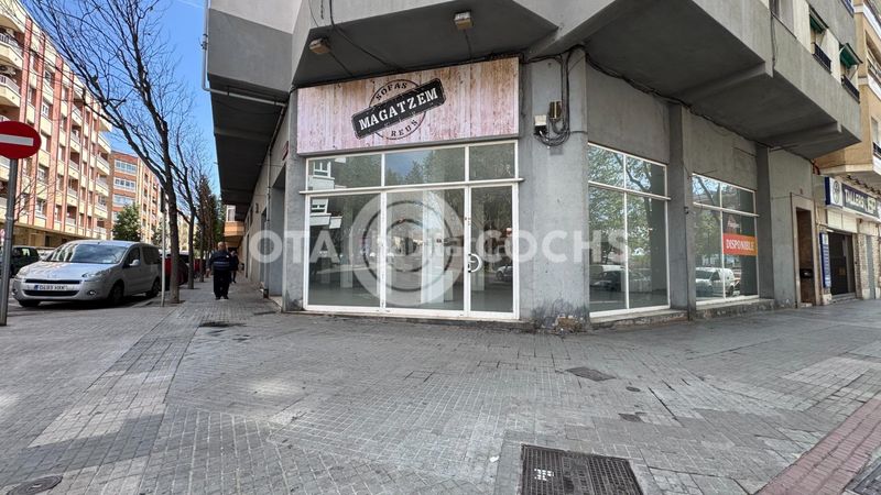 Foto 87119f9f-e6d8-40e2-9067-5fc5ac3ccf95. Local comercial a Ponent Reus