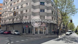 Miete Geschäftsraum  Avenida dels països catalans. Local comercial en venta y alquiler
