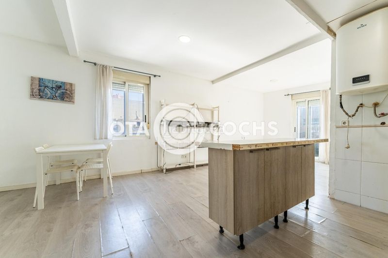 Foto 02fa039f-82cb-425b-9a68-2e81d7a93bc0. Pis a Centre Reus