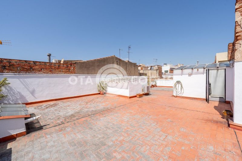Foto 553ed91f-2a00-4735-b1f9-e0db3cb916ad. Edifici a Centre Reus