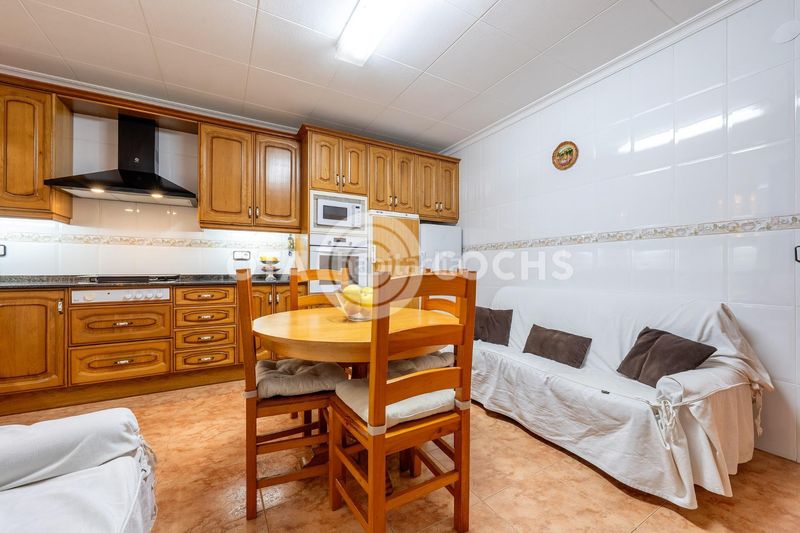 Foto de1bc579-b0e3-486c-a180-32209b15c247. Edifici a Centre Reus