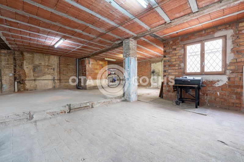 Foto f25fe80a-cac7-4b77-803f-f6d5ddb11964. Edifici a Centre Reus