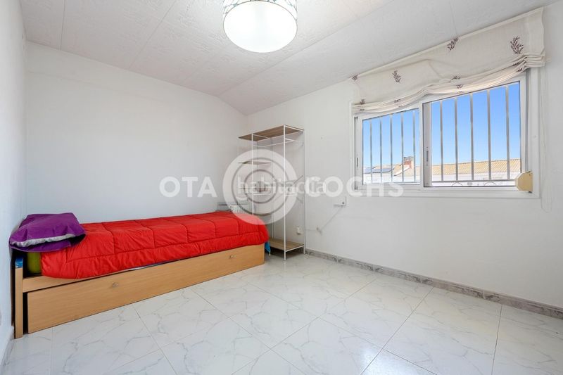 Foto 116b78f0-f7d2-46cd-9c49-b151c0a92f39. Casa adossada amb calefacció aparcament a Ponent Reus