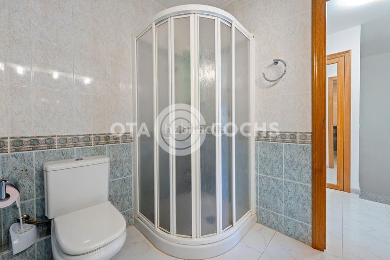Foto 91240b25-2495-45c2-afbe-7f9da32c7a42. Casa adossada amb calefacció aparcament a Ponent Reus