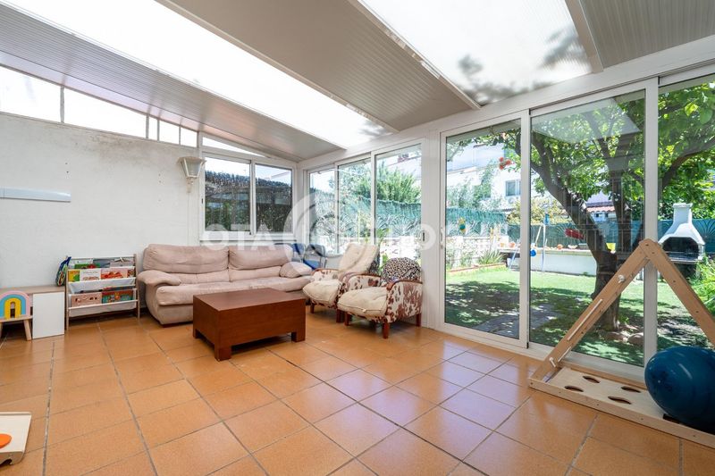 Foto d7a16283-ecc0-4078-8a3d-62290b80dab5. Casa adossada amb calefacció aparcament a Ponent Reus