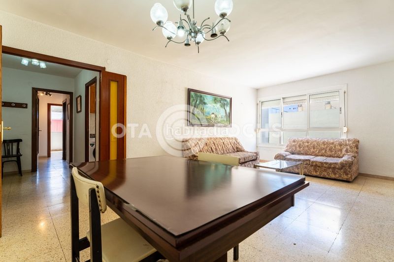 Foto 4f36b135-a918-4317-8a8d-e5e2a1226519. Pis a Centre Reus