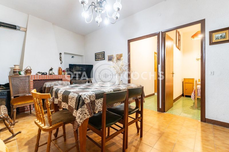 Foto 0cdaf161-e10c-4c84-a026-439cc5493c22. Casa adossada amb calefacció a Cabacés