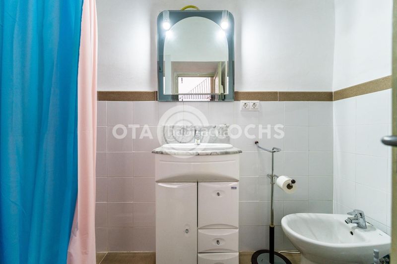 Foto a35c98fa-b2f2-4b1a-8ff9-dfd73ce70894. Casa adossada amb calefacció a Cabacés