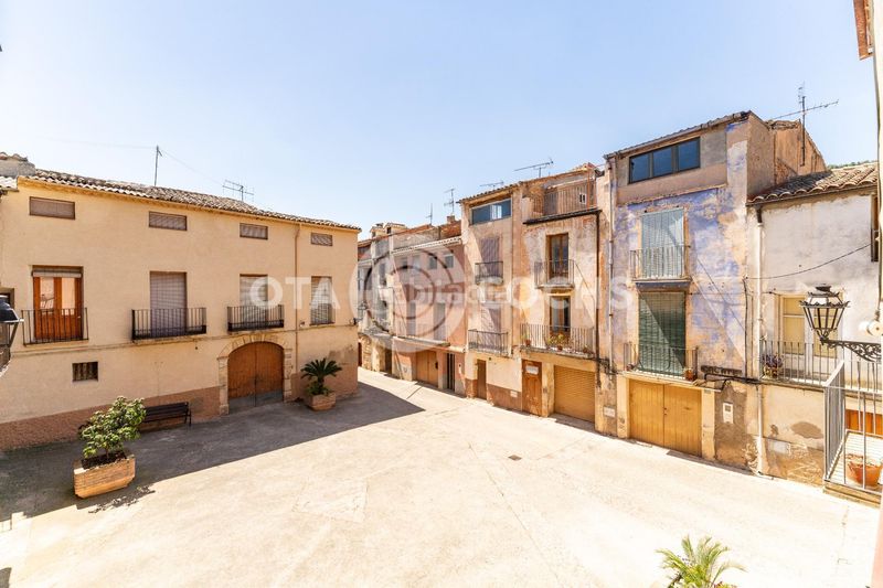 Foto b04d73ae-6ecc-4fe1-99a5-205f3dde1ecd. Casa adossada amb calefacció a Cabacés