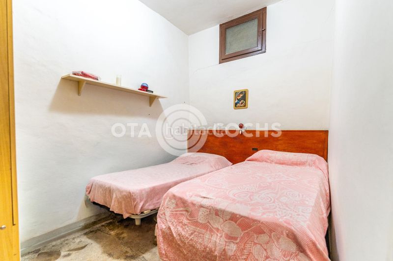 Foto e7f1b9c8-1115-477e-bdac-d76346524d21. Casa adossada amb calefacció a Cabacés