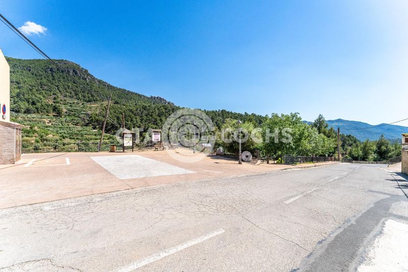 Foto f1580966-4769-47fe-a909-53156586c50c. Casa adossada amb calefacció a Cabacés
