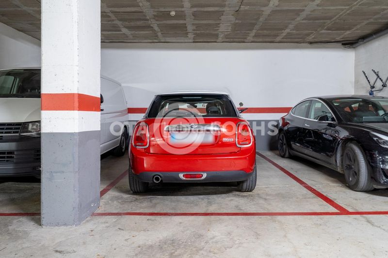 Foto 5ce9ca91-ff3e-42b6-947b-d3db88b71f92. Pis amb calefacció aparcament piscina a Mestral Reus