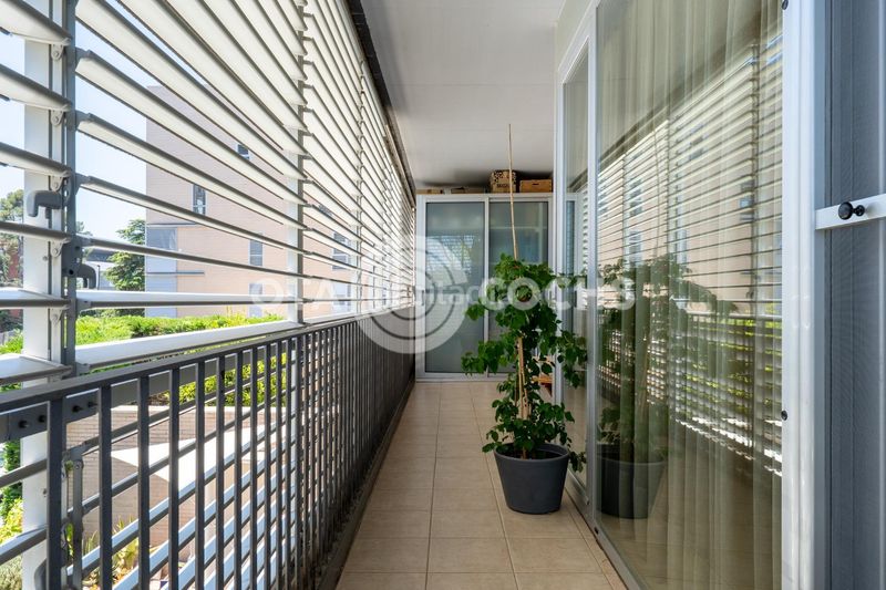Foto beee3117-de69-428c-a1f2-a41b1fa79f1a. Pis amb calefacció aparcament piscina a Mestral Reus
