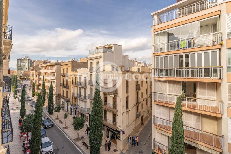 Foto 4db76efb-837d-43ff-9eab-8e3e6298704c. Àtic a Centre Reus