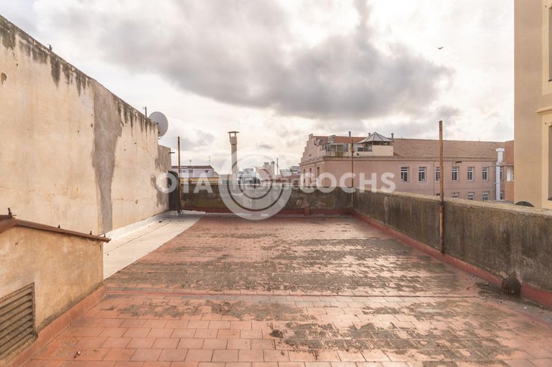Foto e8ad27c8-6323-48aa-8039-1c410fcd229d. Àtic a Centre Reus