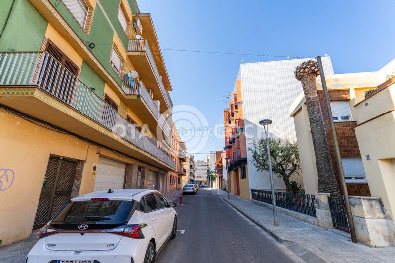 Foto 0b7a131a-c350-40d3-8849-df7f6976b6cd. Pis a Valls