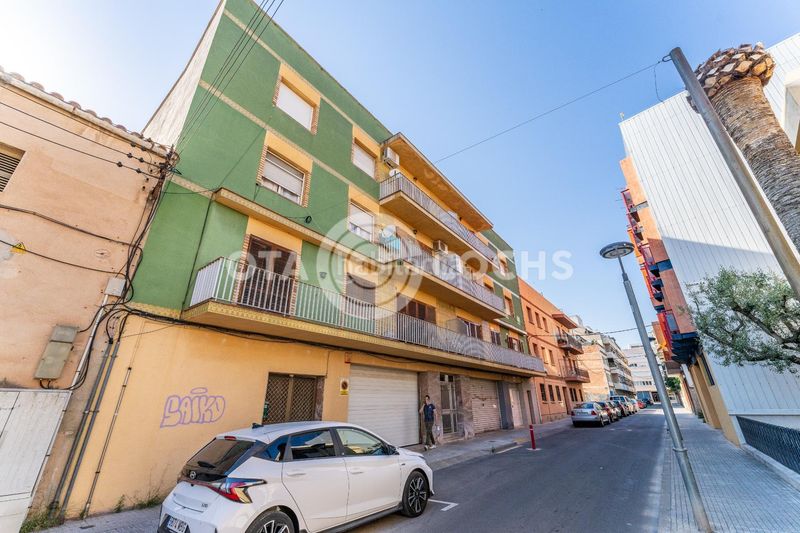 Foto b808eb3b-9fe3-4b17-90f2-6f04bc0322db. Pis a Valls