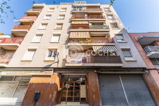 Appartamento  Roser. Piso de tres habitaciones en reus