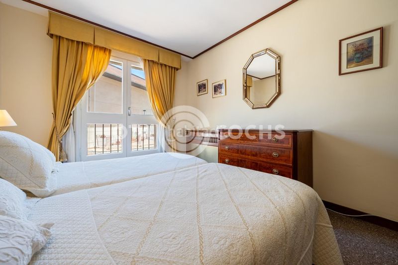 Foto 42ce6aef-076e-473b-a1a3-b54730770a72. Pis amb aparcament a Mestral Reus