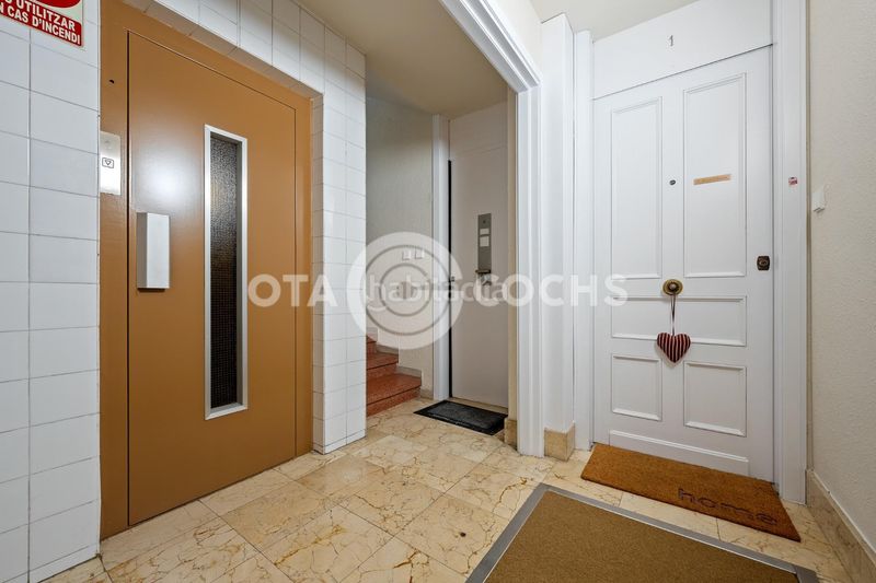 Foto 4508dd18-50cb-4e3e-8632-178c20acc406. Pis amb aparcament a Mestral Reus