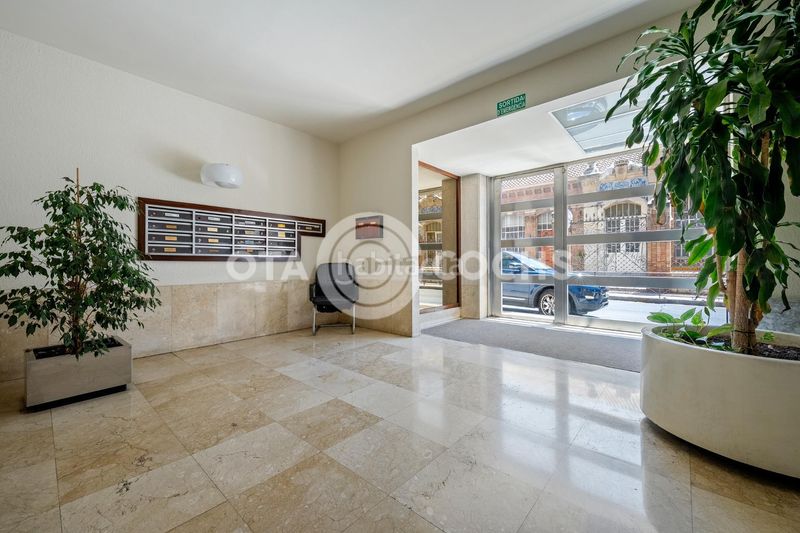 Foto aeb8dfe7-2fdc-44ee-8ae4-f185accec3e6. Pis amb aparcament a Mestral Reus