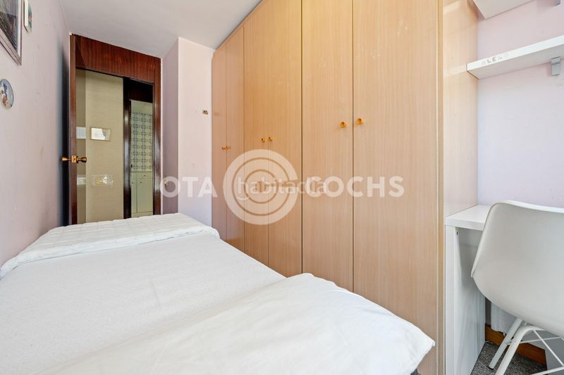 Foto c4d365b2-afe6-4bb0-93f0-c7f8d6c3bef9. Pis amb aparcament a Mestral Reus