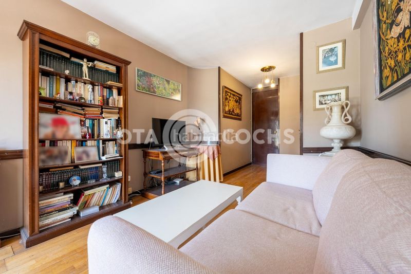 Foto ca81c33d-cd4b-488a-b485-390be806b838. Pis amb aparcament a Mestral Reus