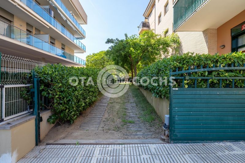 Foto 32424f98-2f9c-4cb0-8e2a-64ef5125d808. Planta baixa amb calefacció aparcament piscina a Cambrils