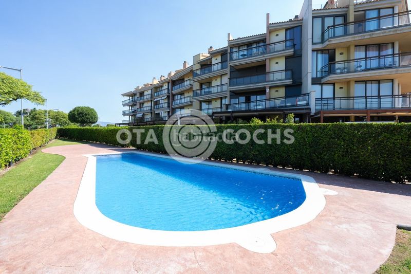 Foto 8744befb-27fb-42be-b460-86940e2422f6. Planta baixa amb calefacció aparcament piscina a Cambrils
