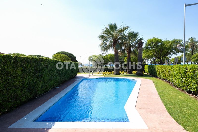 Foto aea272b1-4c6c-4a5b-884b-f2e74fb7b62c. Planta baixa amb calefacció aparcament piscina a Cambrils