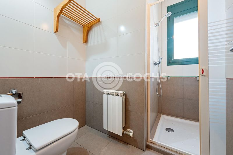Foto f9ac34a2-56da-4010-8dc5-6fd38e64917f. Planta baixa amb calefacció aparcament piscina a Cambrils