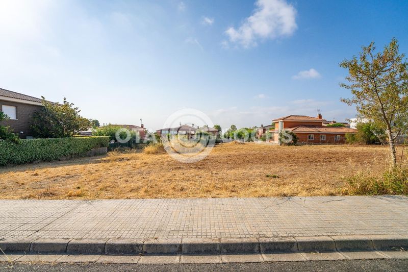 Foto 2507f133-02a8-4e46-925a-2c9ac3a63c4a. Terreny residencial a Almoster