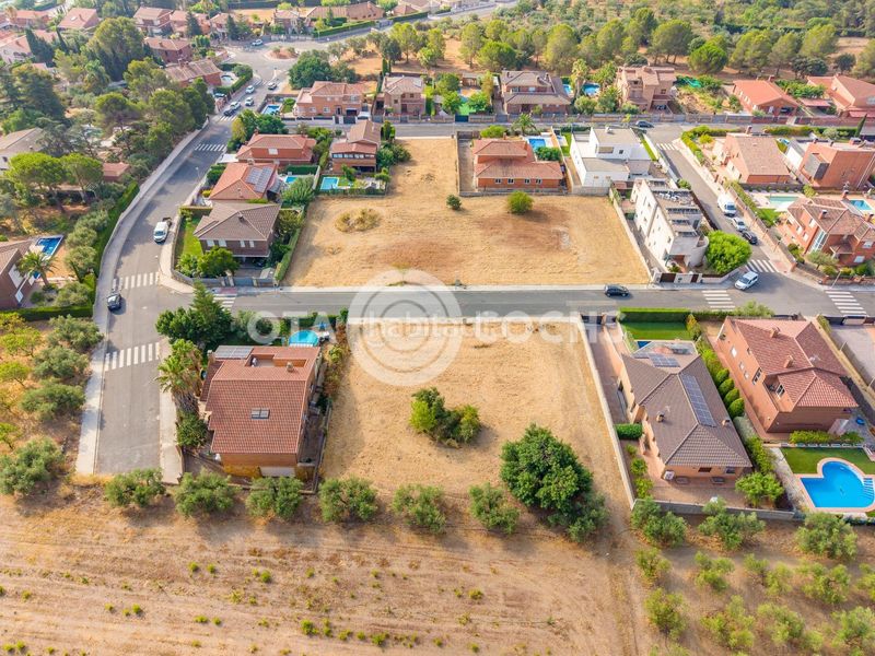 Foto 5f27beb4-9368-48d5-81ab-91943b095400. Terreny residencial a Almoster