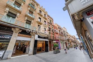 Pis  Carrer de llovera. Piso de obra nueva al carrer llovera