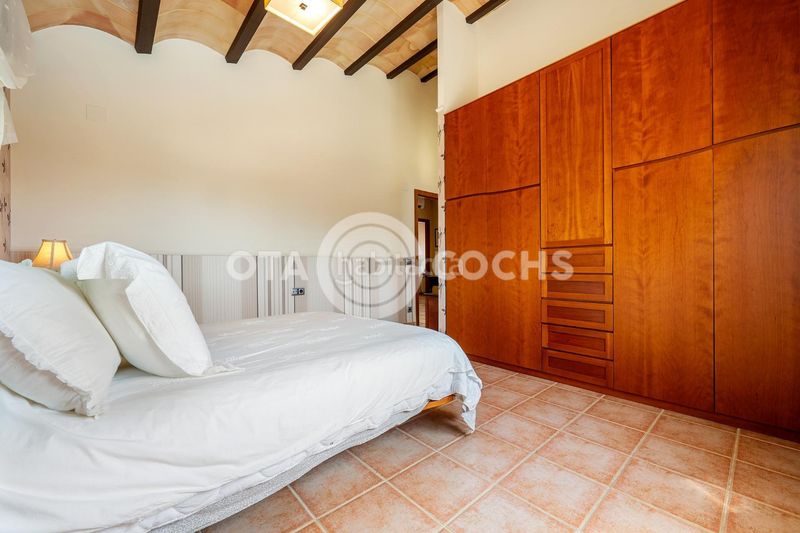 Foto bbb1142c-2a12-4c78-b042-25fe181e0a6c. Xalet amb calefacció aparcament piscina a Botarell