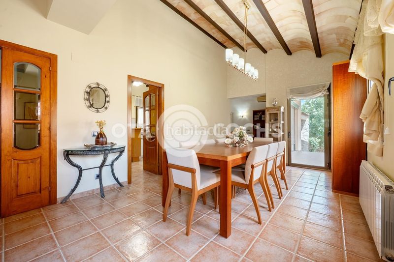Foto dcb0810b-64e7-4aac-823a-bf503dce2145. Xalet amb calefacció aparcament piscina a Botarell