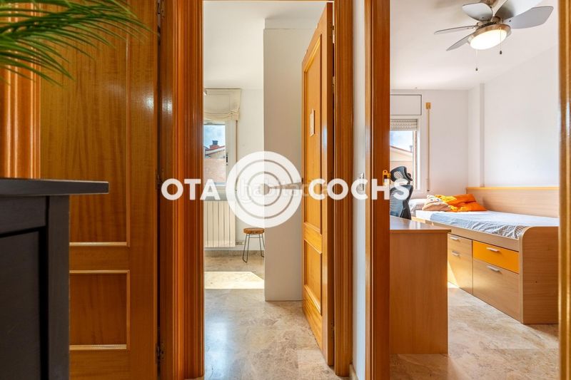Foto a4b73581-5c0d-44a6-8fc1-c4c645bdaaa0. Casa adossada amb calefacció aparcament piscina a Reus