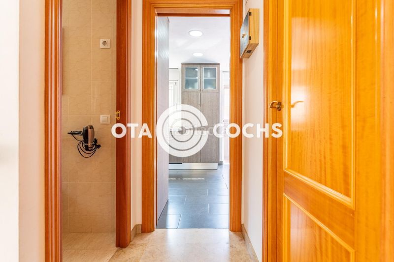Foto fb8848bd-a349-4541-85a7-ef7bd9ae08cd. Casa adossada amb calefacció aparcament piscina a Reus