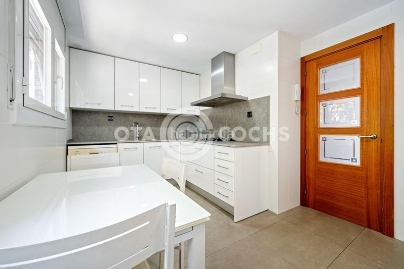 Foto 55e03ab5-0853-46ce-b776-e9e834b4bba2. Casa adossada amb calefacció aparcament a Ponent Reus