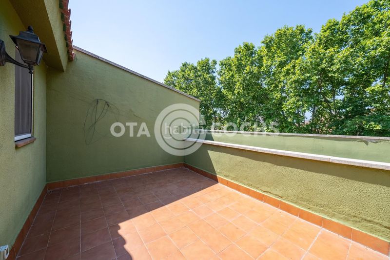 Foto 84009bb5-c534-41e4-a95a-39e98a2d3385. Casa adossada amb calefacció aparcament a Ponent Reus