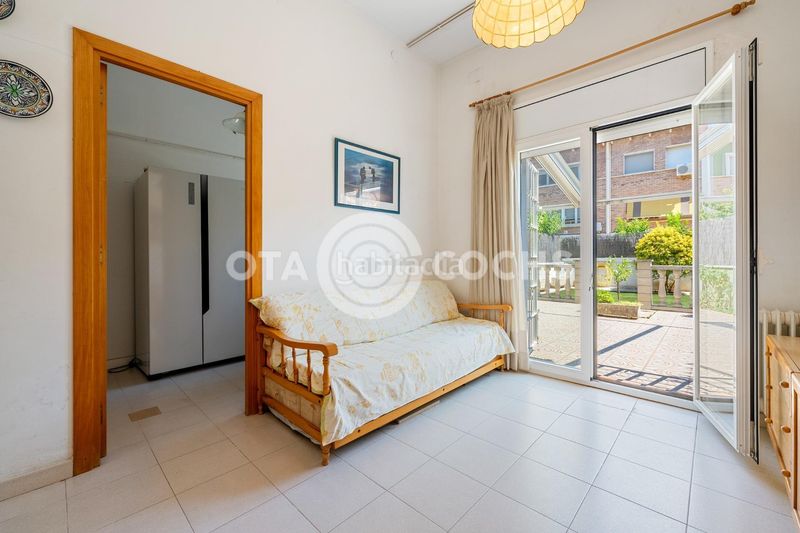 Foto 8dd79d3a-3d08-4076-8827-4469a5c7c8cf. Casa adossada amb calefacció aparcament a Ponent Reus