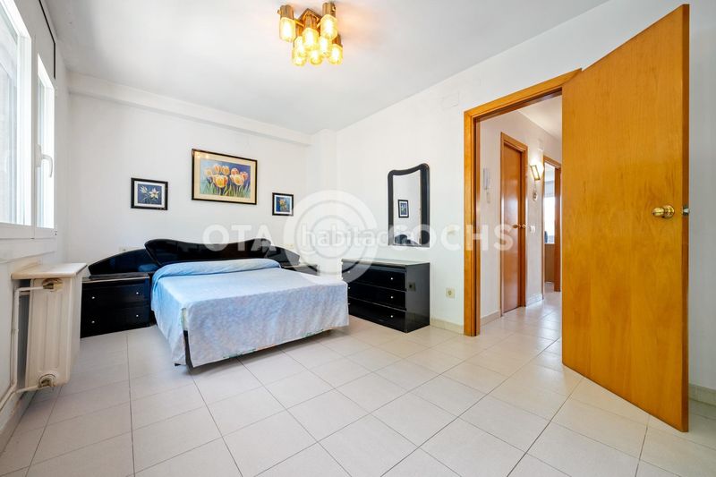 Foto b5b5a75c-8a06-45a0-a997-6e3d3fa5b25f. Casa adossada amb calefacció aparcament a Ponent Reus