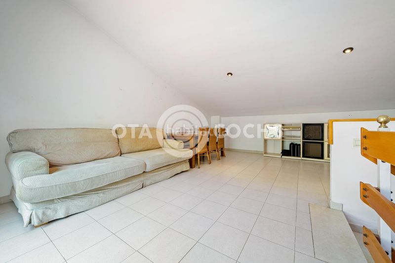 Foto c859208a-b476-4dd2-9304-aa11dc9dd860. Casa adossada amb calefacció aparcament a Ponent Reus