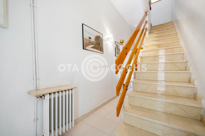 Foto f3fb1ab8-e3d4-4fa3-9262-8ca65e6e8e82. Casa adossada amb calefacció aparcament a Ponent Reus