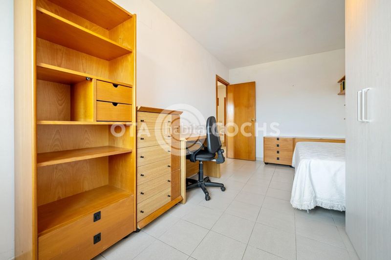 Foto f4db6d75-01de-4843-a475-30b359e764f1. Casa adossada amb calefacció aparcament a Ponent Reus
